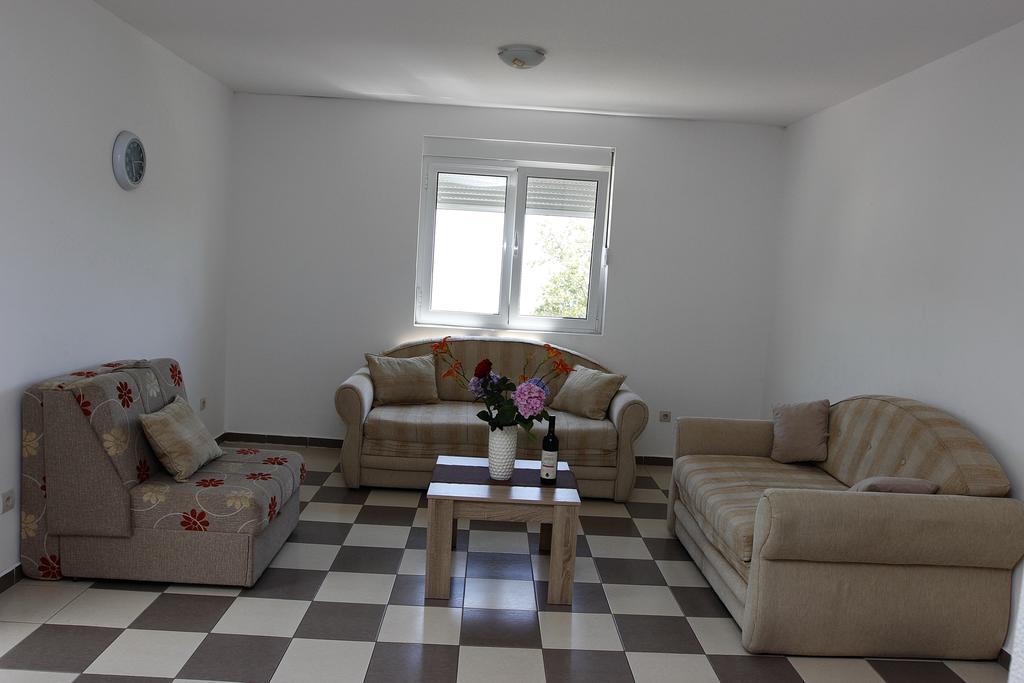Guest House Ugljevarevic Budva Exteriör bild