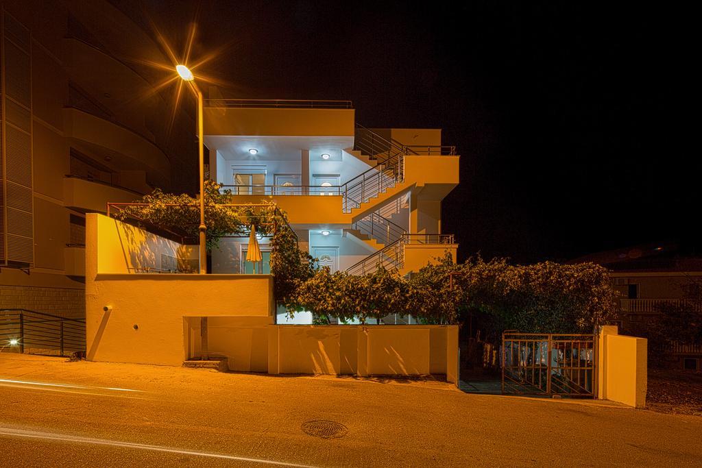 Guest House Ugljevarevic Budva Exteriör bild